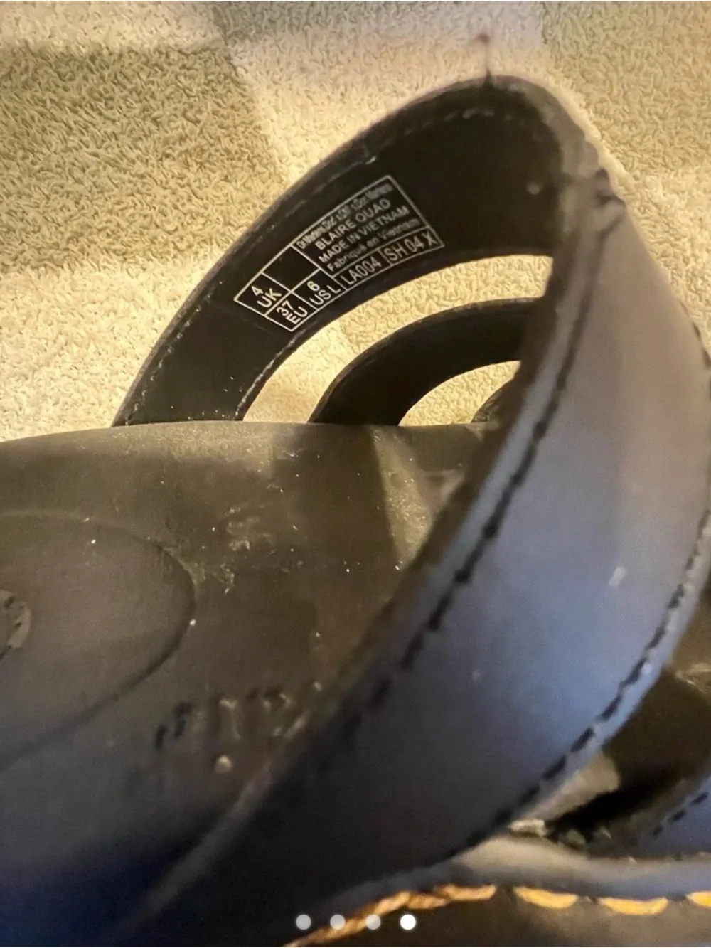 Dr. Martens classic black